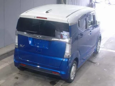 Honda N-Box Slash