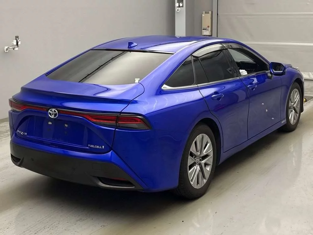 Toyota Mirai  с аукциона в Японии