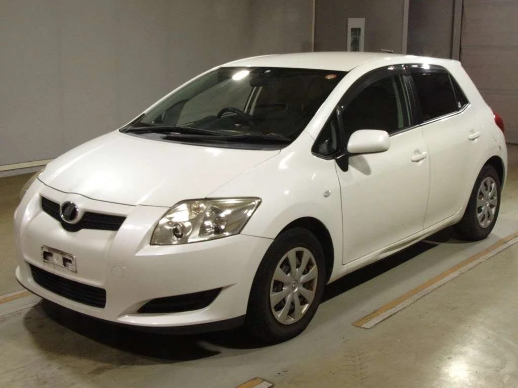 Toyota Auris  с аукциона в Японии