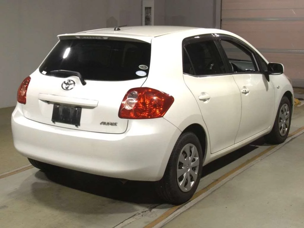 Toyota Auris  с аукциона в Японии