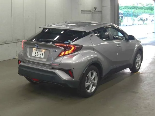 Toyota C-HR  с аукциона в Японии