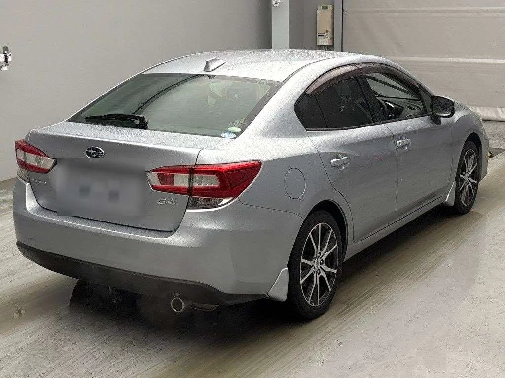 Subaru Impreza  с аукциона в Японии