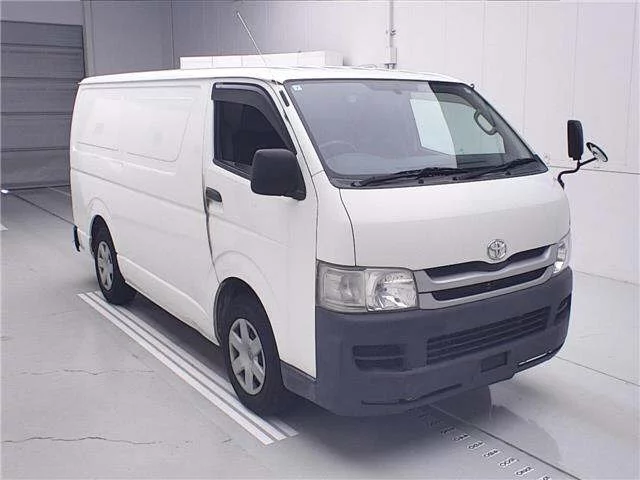 Toyota RegiusAce  с аукциона в Японии