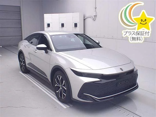 Toyota Crown Crossover  с аукциона в Японии
