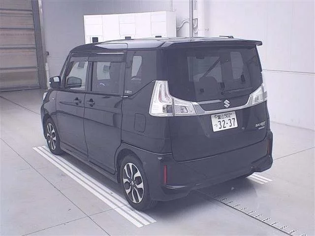 Suzuki Solio Bandit  с аукциона в Японии