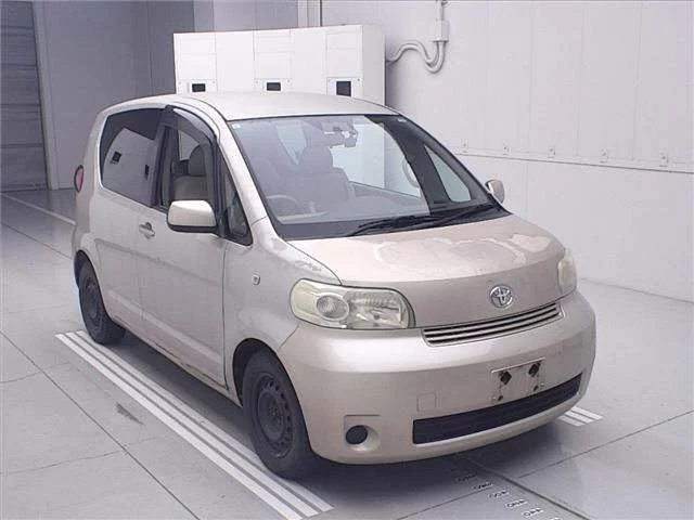 Toyota Porte  с аукциона в Японии