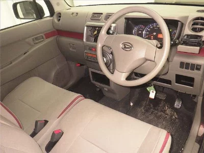 Daihatsu Move Conte
