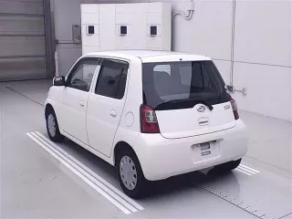 Daihatsu Esse