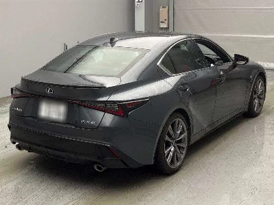 LEXUS IS