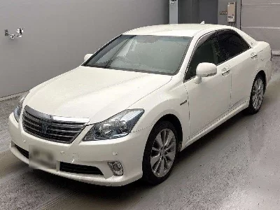 Toyota CROWN HYBRID
