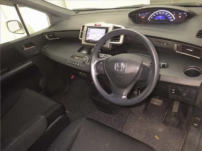 Honda Freed Spike