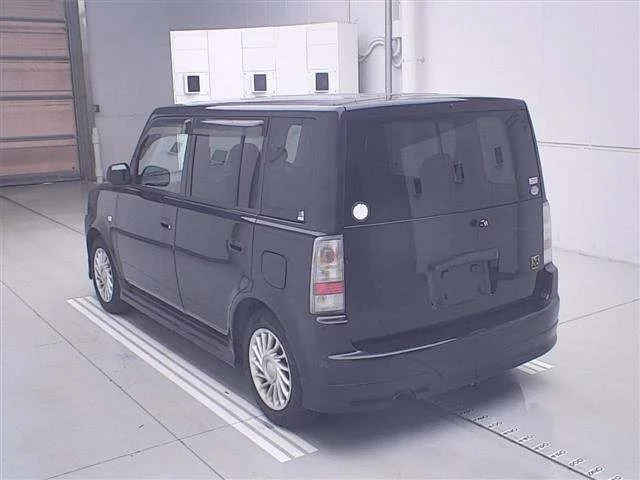 Toyota bB  с аукциона в Японии