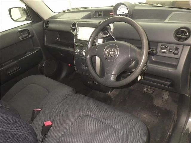 Toyota bB  с аукциона в Японии