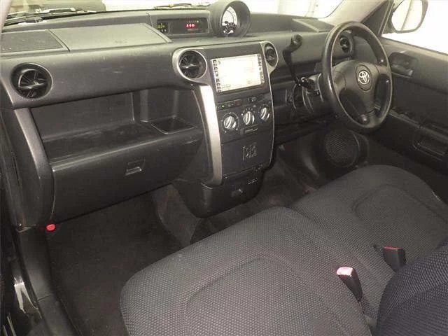 Toyota bB  с аукциона в Японии