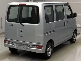 Toyota Pixis Van