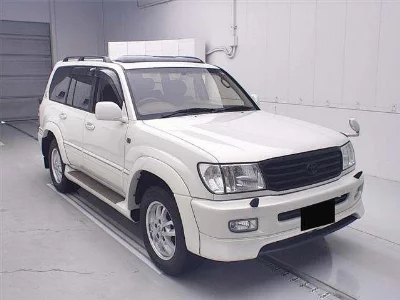 Toyota LAND CRUISER 100