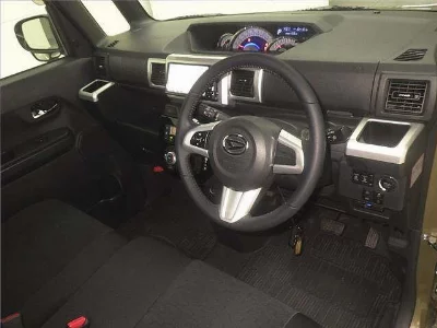 DAIHATSU WAKE