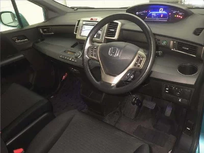 Honda Freed Spike