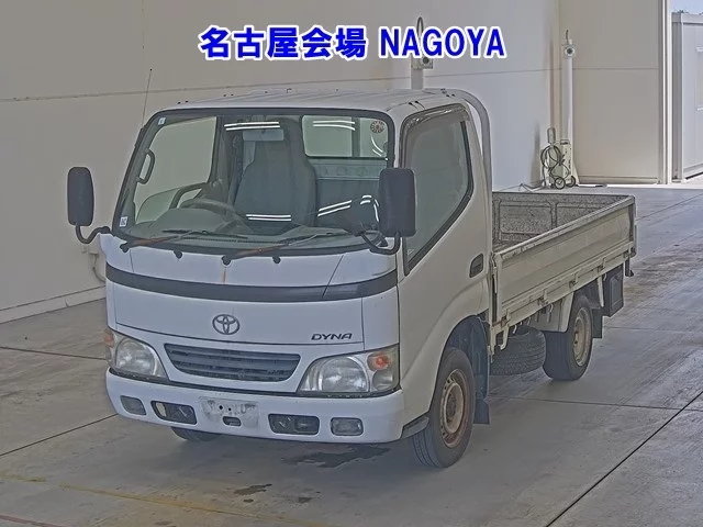 Toyota Dyna  с аукциона в Японии