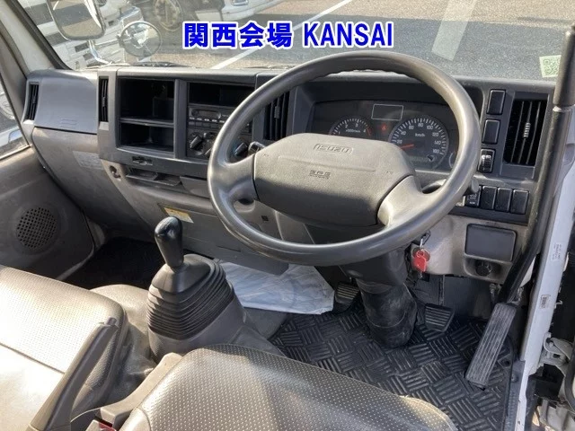 Isuzu Elf  с аукциона в Японии