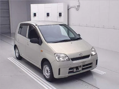 Daihatsu Mira Avy