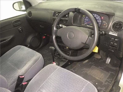 Daihatsu Mira Avy
