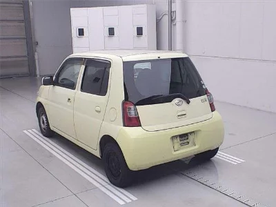Daihatsu Esse