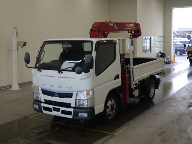 Mitsubishi Fuso Canter  с аукциона в Японии