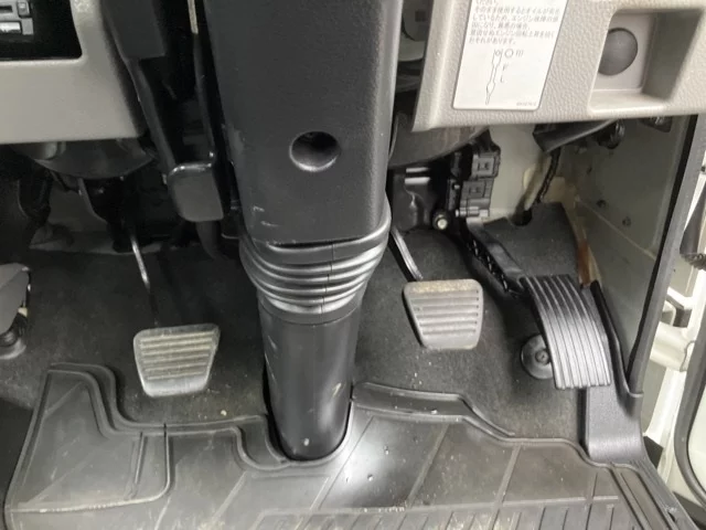 Mitsubishi Fuso Canter  с аукциона в Японии