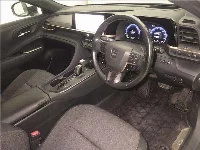 Цена авто Toyota Crown Crossover с аукционов Японии, номер кузова AZSH35, пробег 56 000, оценка 3