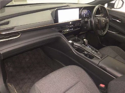 Toyota Crown Crossover