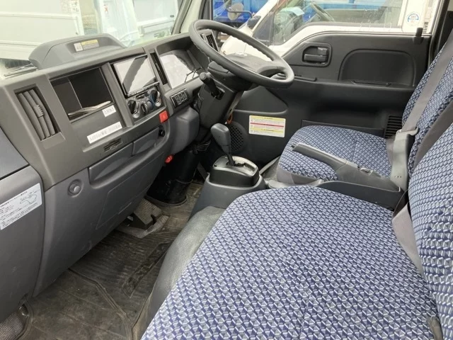 Nissan Atlas  с аукциона в Японии