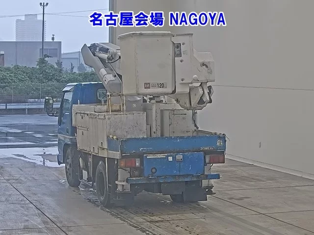 Isuzu Elf  с аукциона в Японии