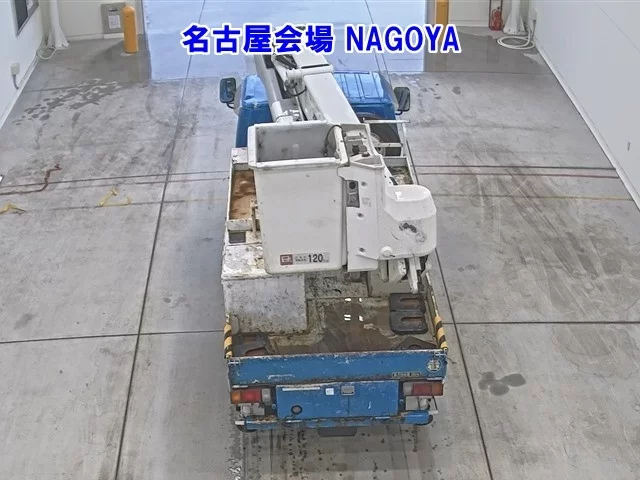 Isuzu Elf  с аукциона в Японии
