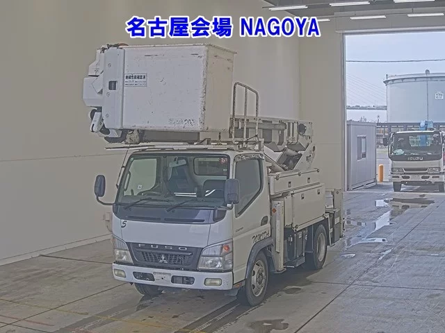 Mitsubishi Fuso Canter  с аукциона в Японии