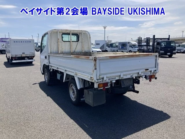 Toyota Dyna  с аукциона в Японии