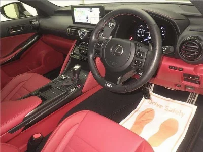 LEXUS IS
