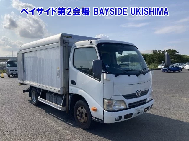 Toyota ToyoAce  с аукциона в Японии
