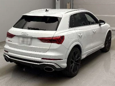 AUDI RS Q3