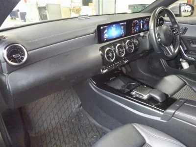 MERCEDES BENZ CLA SHOOTING BRAKE