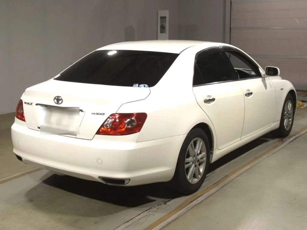 Toyota Mark X  с аукциона в Японии