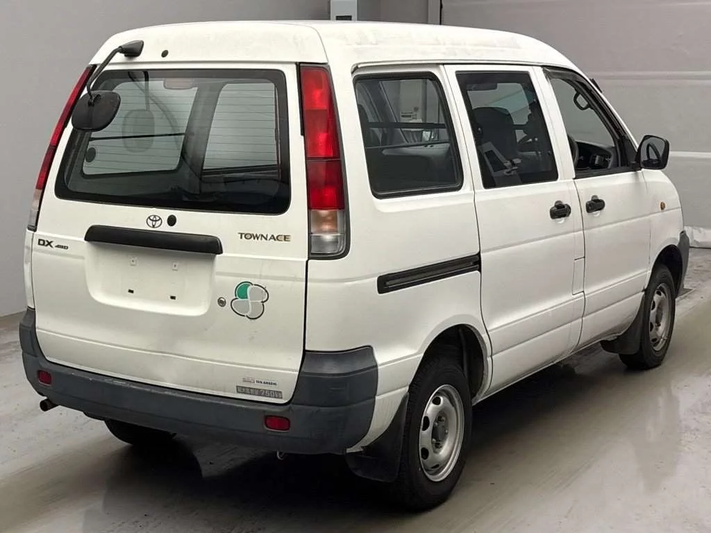Toyota TownAce  с аукциона в Японии
