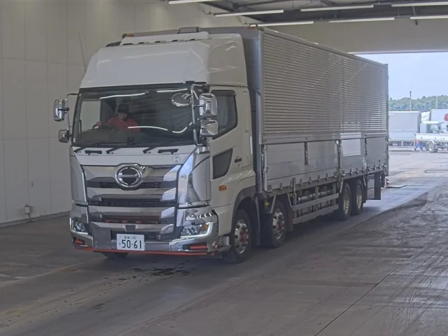 Hino Profia  с аукциона в Японии