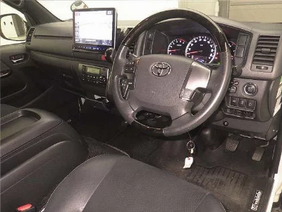 TOYOTA REGIUS ACE