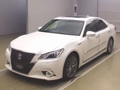 Toyota CROWN HYBRID