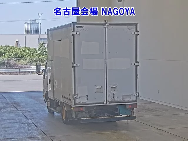 Hino Dutro  с аукциона в Японии