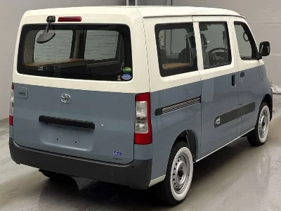 TOYOTA TOWN ACE VAN