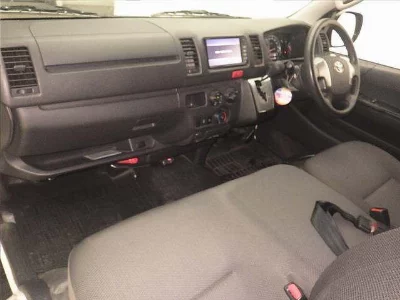 TOYOTA REGIUS ACE