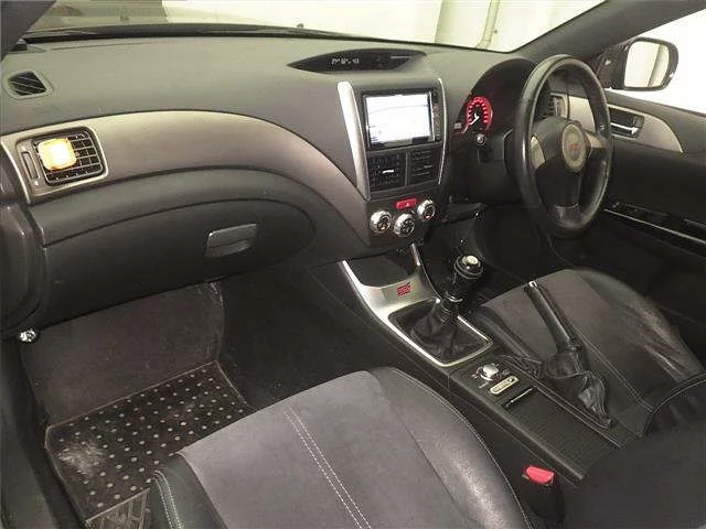 Subaru IMPREZA WRX  с аукциона в Японии