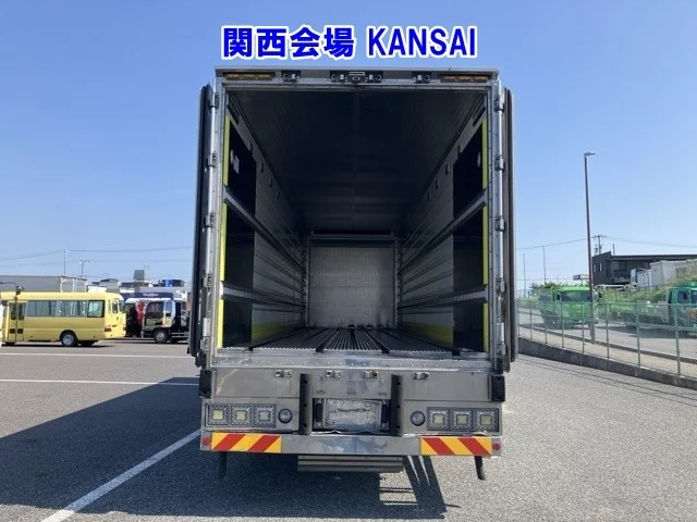 Hino Profia  с аукциона в Японии